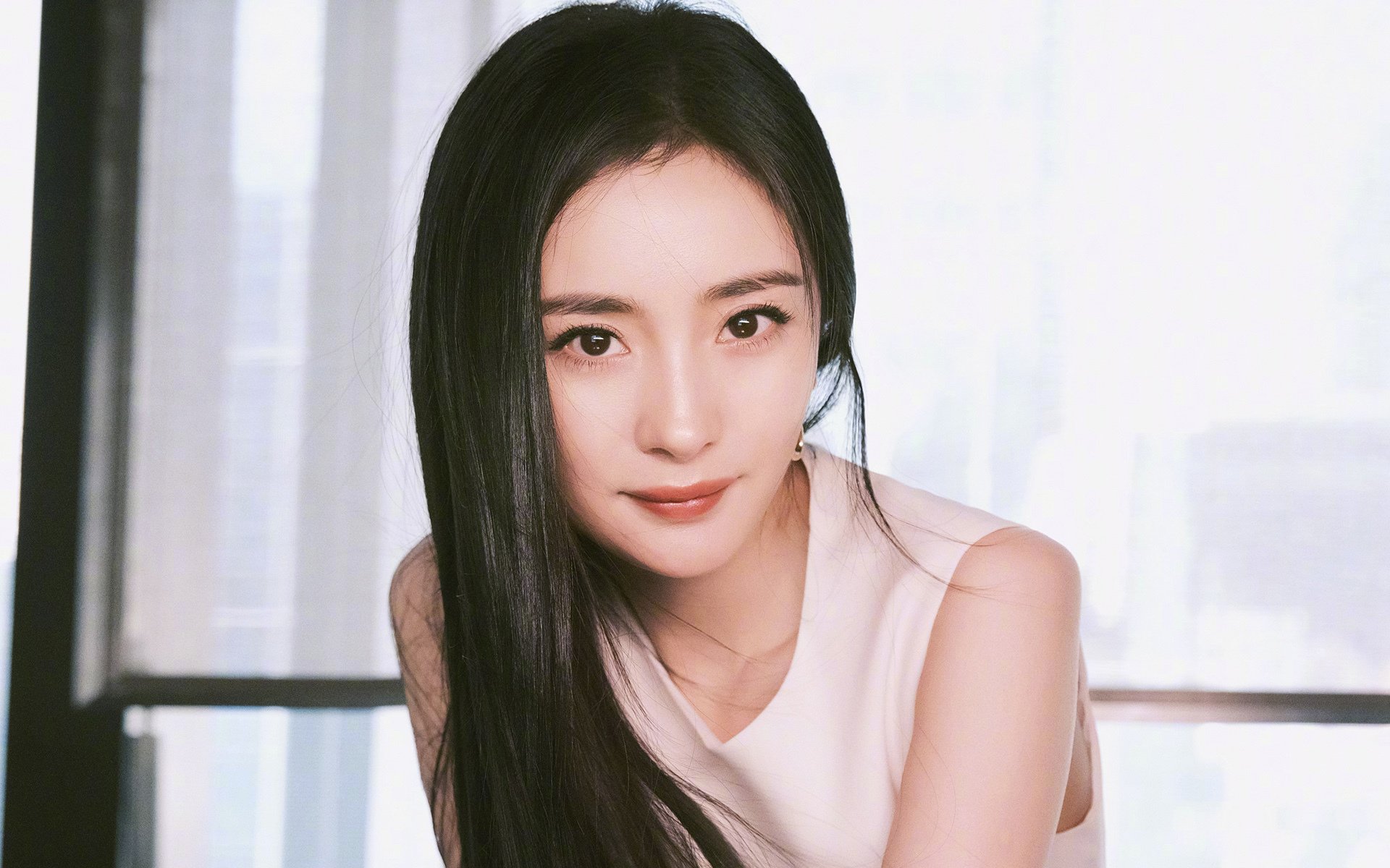 摩洛哥骑手哈立德·阿卜杜拉在2024年巴黎奥运会盛装舞步比赛中以“Aladdin”马匹获得第15名，展现坚韧精神。